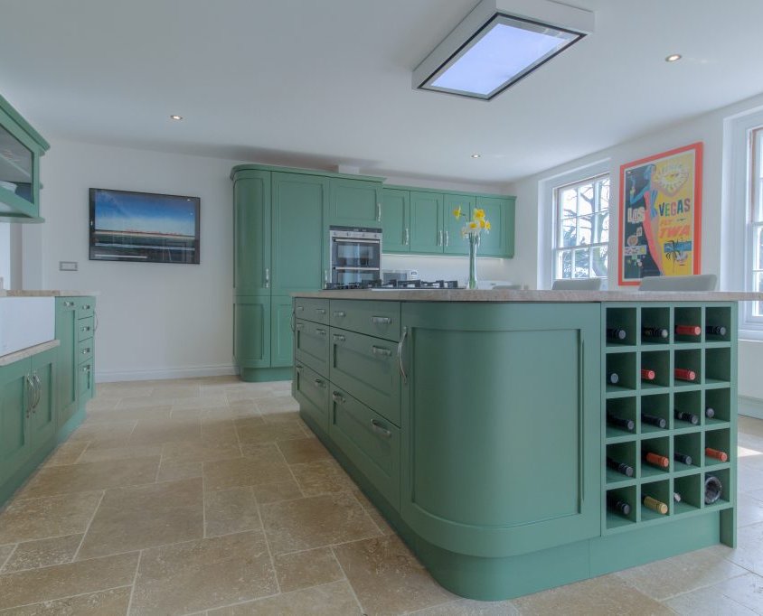 FAMILY KITCHEN IN FARROW AND BALL BREAKFAST ROOM GREEN