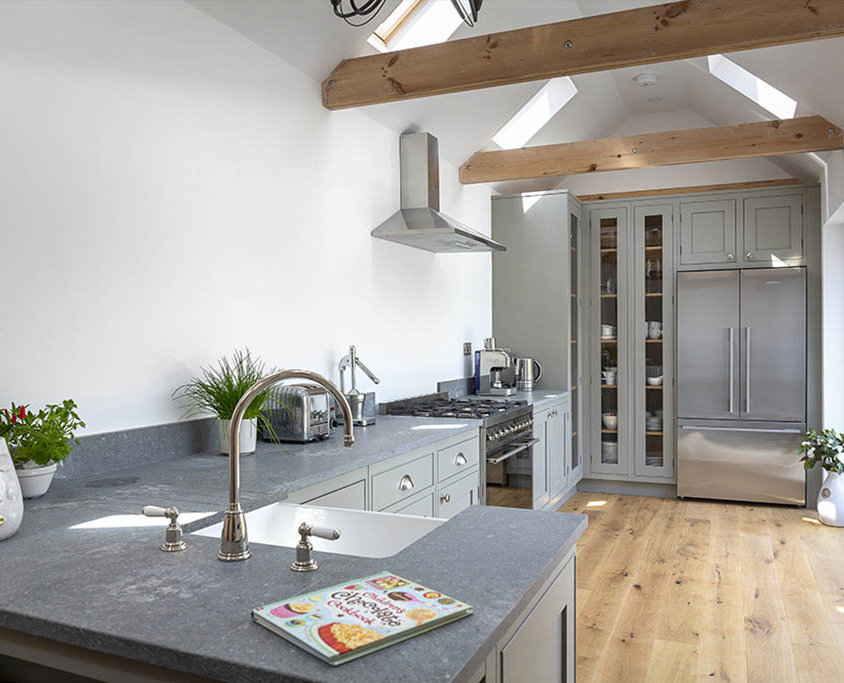 Elegant in Frame Kitchen