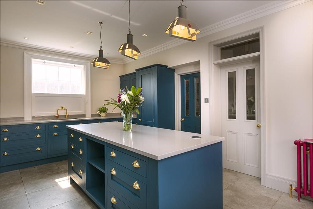 5 things to consider when choosing a kitchen island.