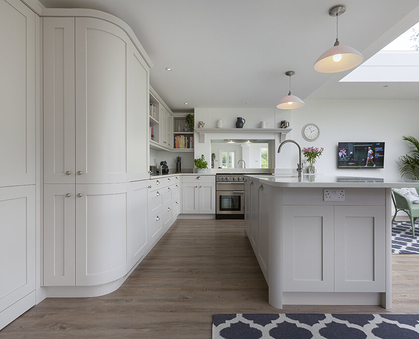 Curved Open-Plan Kitchen Design