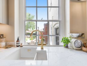 gold accents fitted in kestrel kitchens design